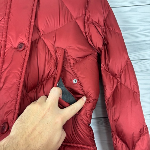 Abercrombie & Fitch Down-Filled Parka Jacket Size XS Raspberry Red Fur Hood - Picture 7 of 16